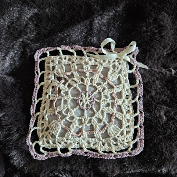Lavender sachet - Picture 1 of 2